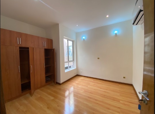2-BEDROOM WATERFRONT PROPERTY  BANANA ISLAND ESTATE , IKOYI