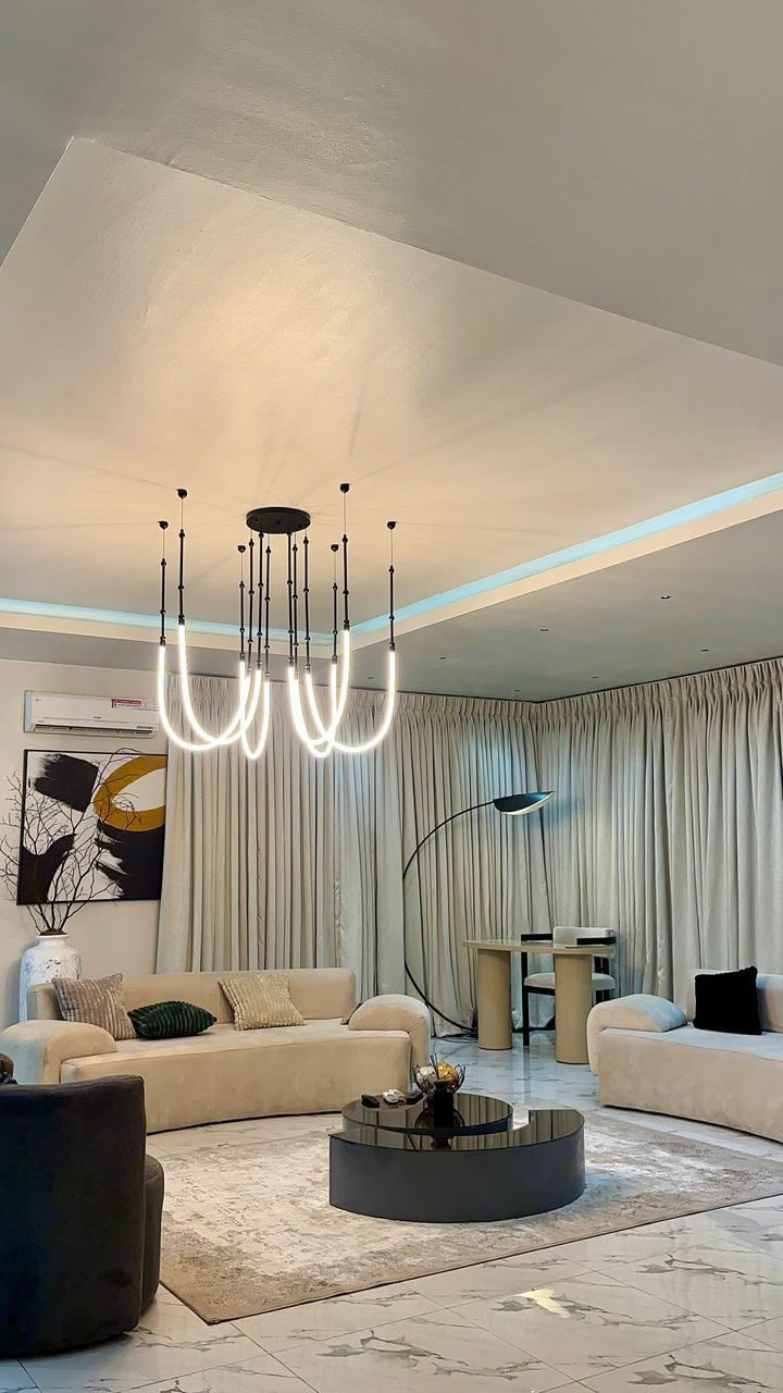 Luxurious 3 Bedroom Penthouse Apartment ONIRU VI